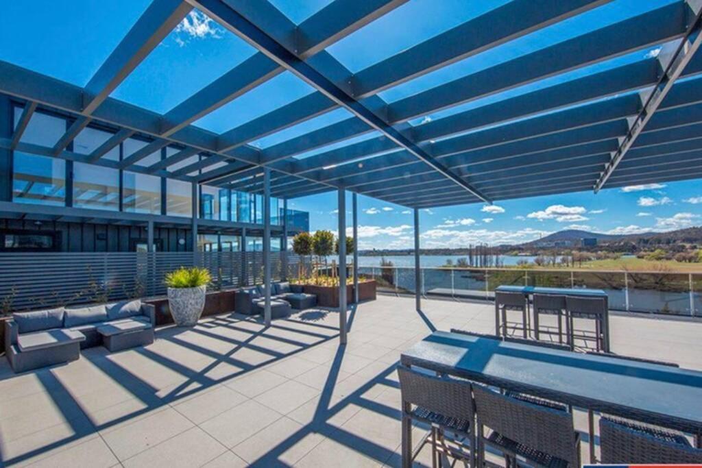Luxe 2Br Executive Apartment Kingston Pool Parking Wifi Bbq Wine المظهر الخارجي الصورة