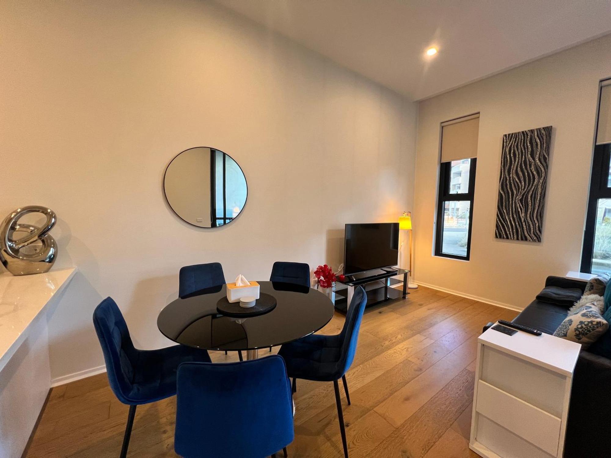 Luxe 2Br Executive Apartment Kingston Pool Parking Wifi Bbq Wine المظهر الخارجي الصورة